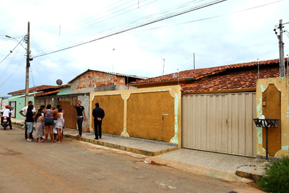 Crime aconteceu na casa onde Luara morava / Foto: Rodrigo Lima