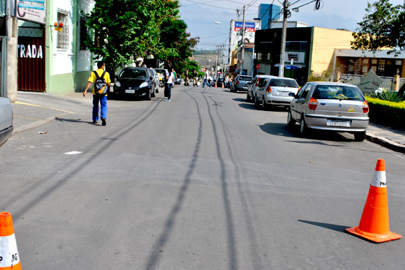 Polícia Militar fechou o trânsito em toda praça / Foto: Marcelo Paiva