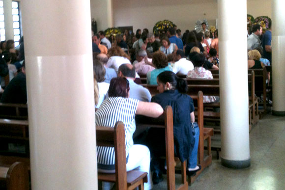O corpo de Tonico foi velado na capela do asilo / Foto: Setelagoas.com.br