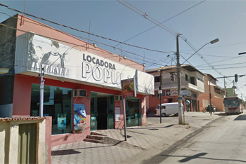 Locadora Popular foi assaltada ontem às 18h, pela terceira vez na semana / Google Street View