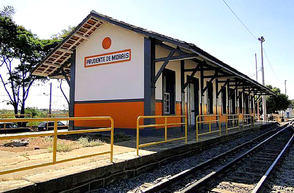 Estação Ferroviária de Prudente de Morais / Foto: ferias.tur.br
