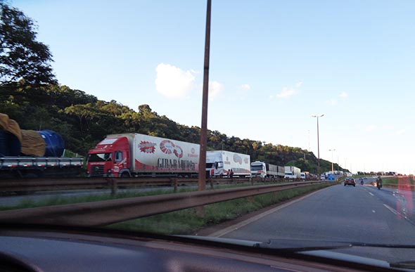Congestionamento BR-381 / Foto: Tatiane Guimarães