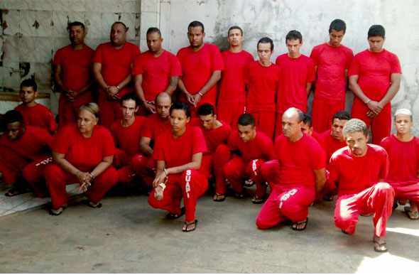Na foto estão 22 dos 28 presos na operação / Foto: Polícia Civil