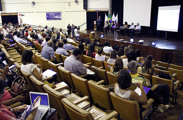 Audiência pública realizada no UNIFEMM / Foto: Alan Junio