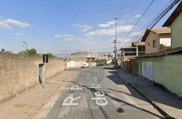Desentendimento foi registrado na rua Paulo César de Mendonça — Foto: Reprodução/ Google Street View