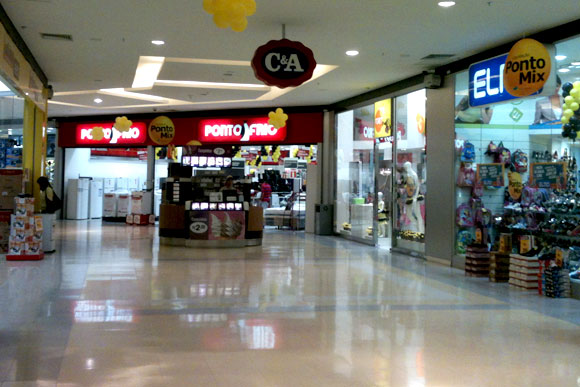 Lojas do shopping não vão abrir durante o feriado / Foto: Marcelo Paiva