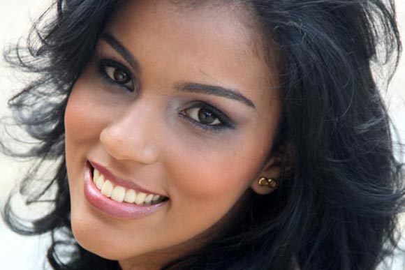 Ana Paula, vencedora do Miss Férias 2011