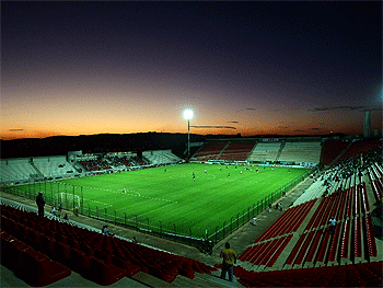 Cruzeiro joga neste sábado na Arena do Jacaré - Imagem: www.esportes.r7.com