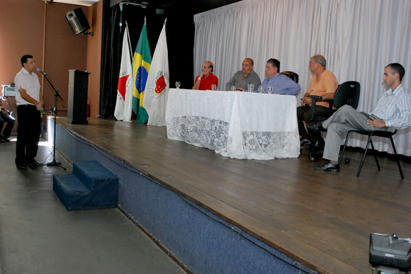 Gil Rosa, primeiro à direita, pediu para deixar o governo / Foto: Divulgação