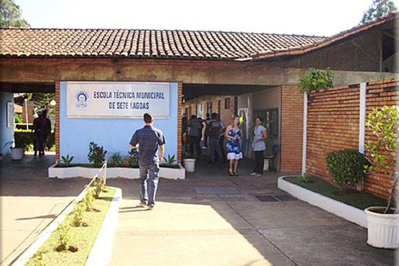 O polo UAB funciona na Escola Técnica Municipal / Foto: Divulgação
