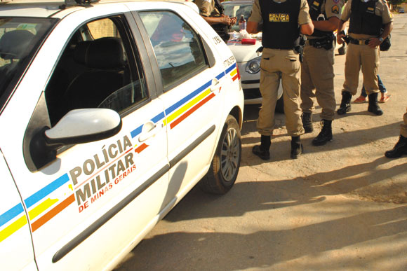 Policiais estavam em patrulhamento (foto ilustrativa) / Foto: Marcelo Paiva