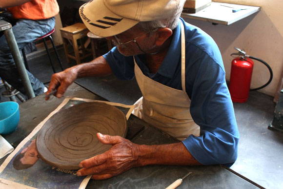  Aulas de cerâmica da FAOP / Foto: Douglas Aparecido