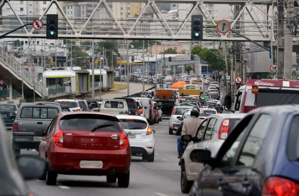 Motoristas podem parcelar débito com IPVA em Minas Gerais em até 12x — Foto: Gil Leonardi/Imprensa MG/Divulgação