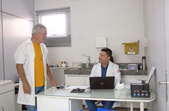 Dr.Celsinho Paiva (Cardiologista) e o Otorrinolaringologista Marcos Correia.